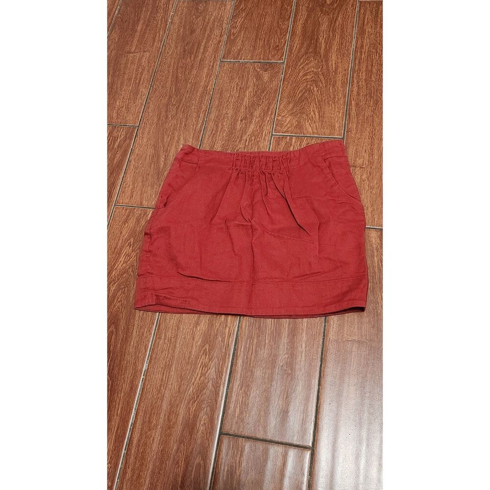 Love21 Corduroy Mini Skirt Sz S RED maroon Back Pockets Accent Buttons